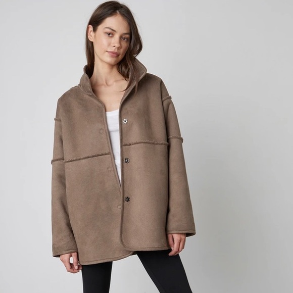 COPY - VELVET by Graham & Spencer Reversible Lux Sherpa Coat, Size XS, Like New… - Picture 2 of 10
